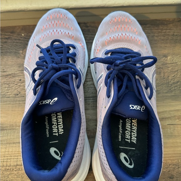 ASICS Women's Everyday Comfort Amplifoam - Size 8 - Picture 3 of 4